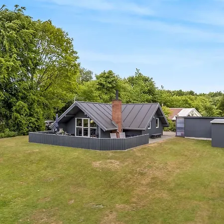 Prázdninový dům Asulf - 31km From The Sea By Interhome *