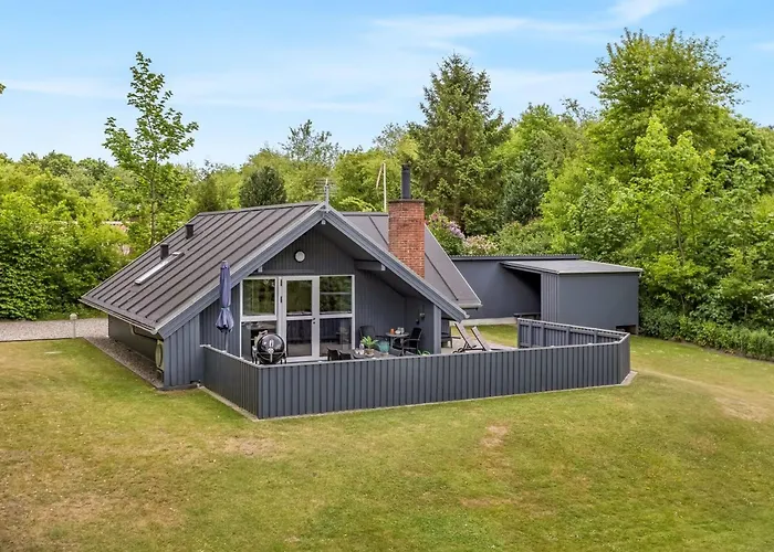 Asulf - 31km From The Sea By Interhome *